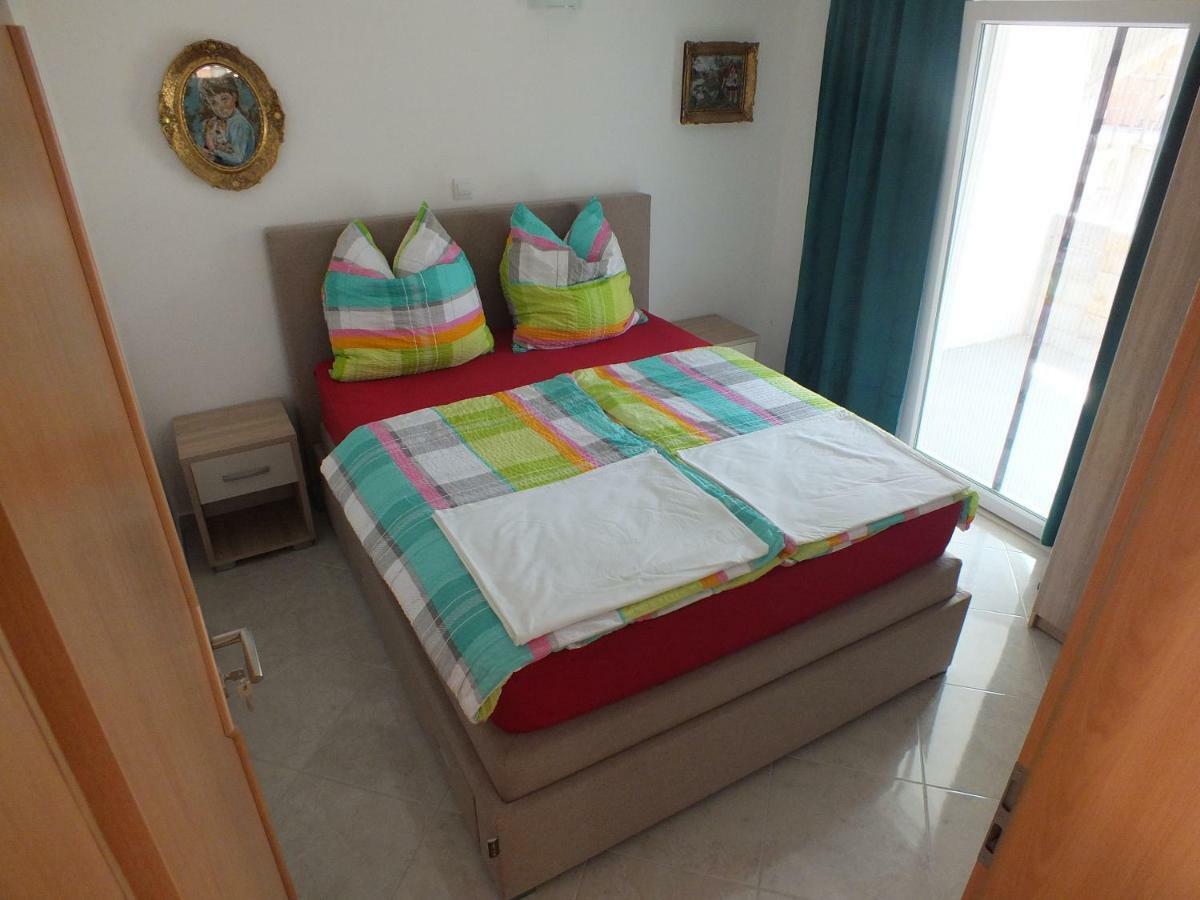 Apartments Marko Sutivan Insel Brac Kültér fotó